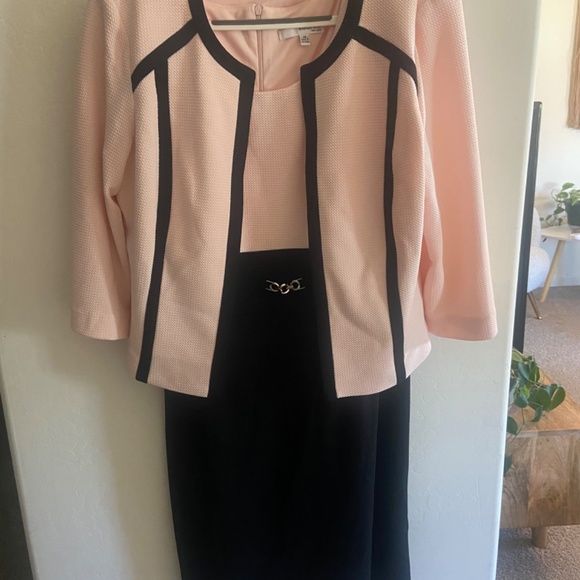 Studio One Black/Pink Dress and Jacket Set - Never Worn! - Picture 5 of 9
